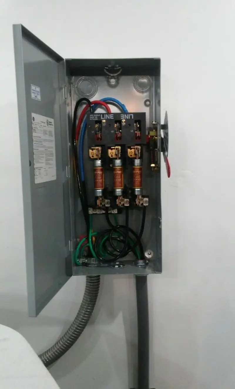 Three-phase disconnect switch installed for Electrical Wiring & Rewiring in Citrus Hills